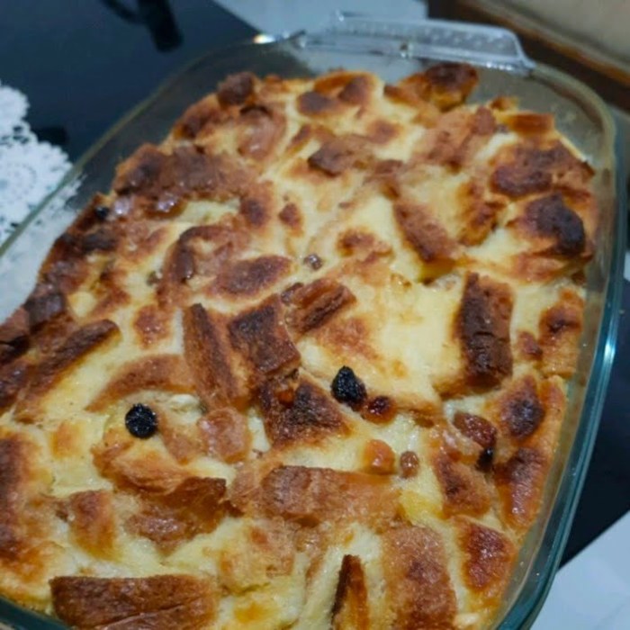 Lemon bread pudding curd